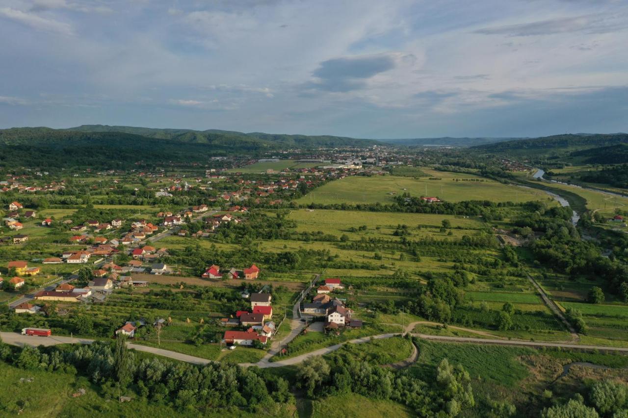 Pensiunea Lacul Albesti Albestii Paminteni ภายนอก รูปภาพ